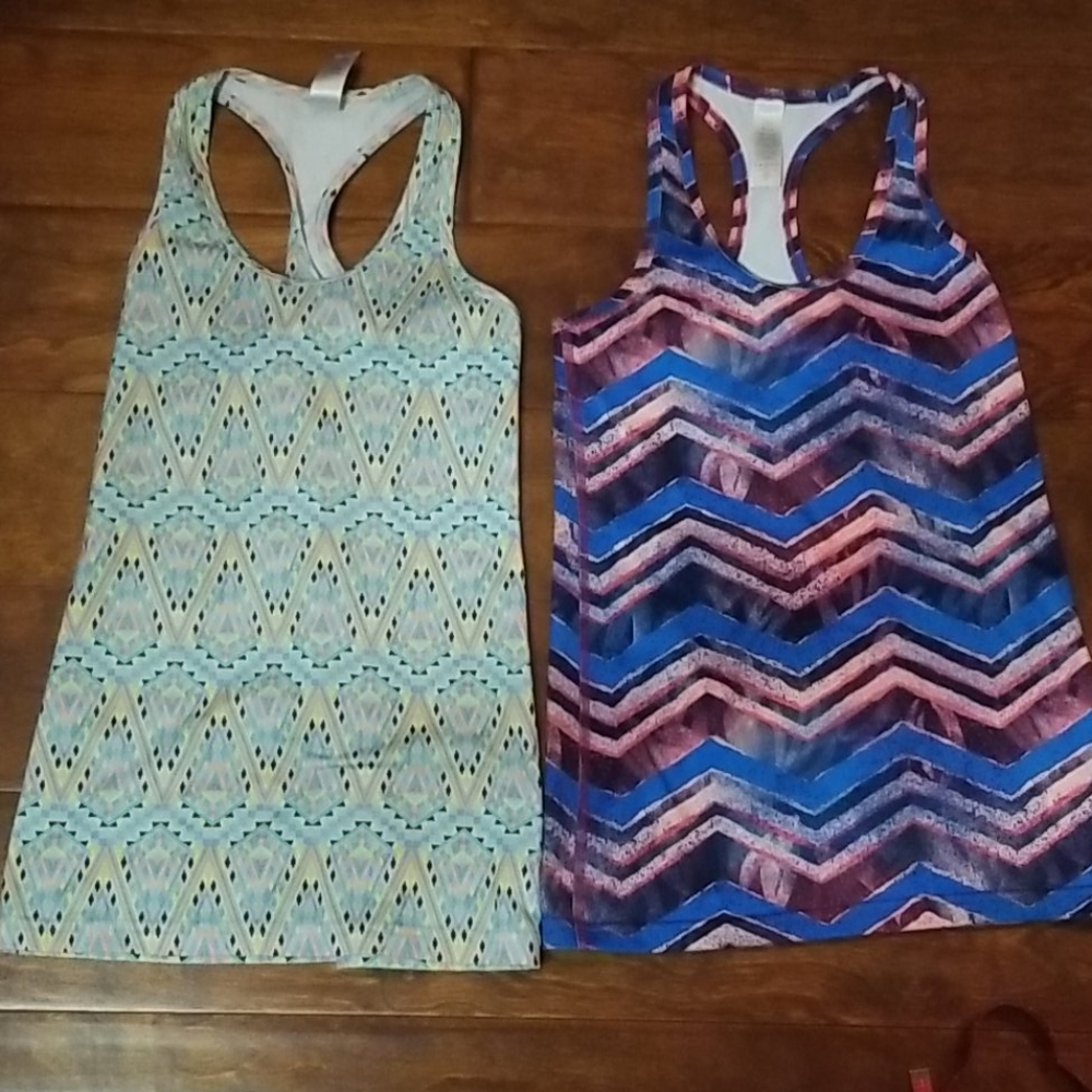 Set of 2 Ivivva racerback tanks